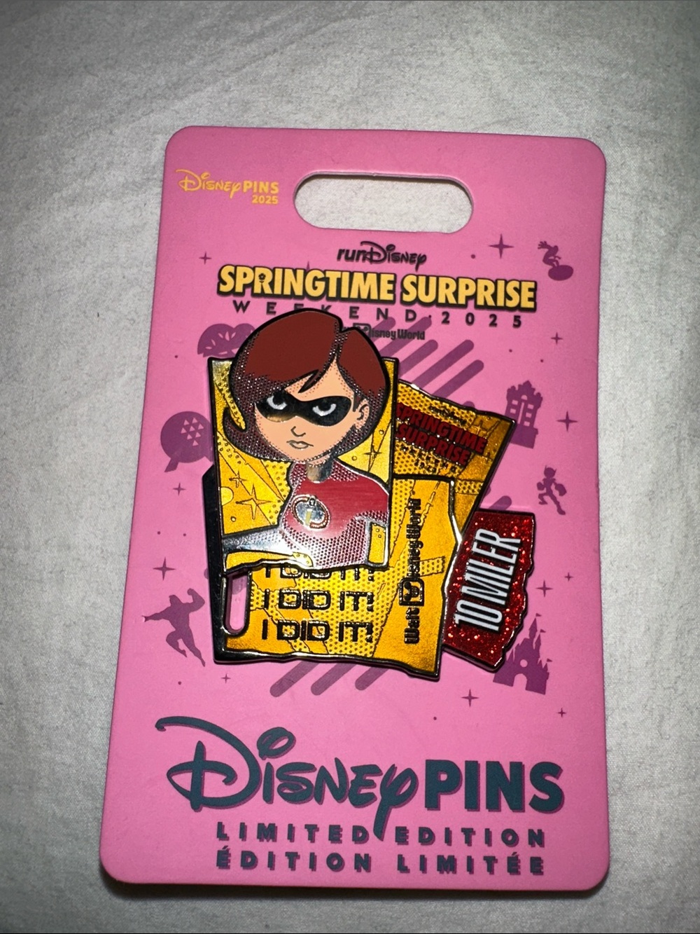 Disney Springtime Surprise 2025 Incredibles Runner Pin - Pink Yellow Red Black